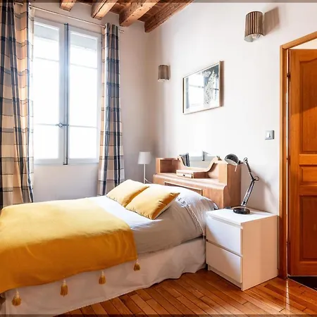 Apartment Centre Clim 2 Chbres 6pers 200m Palais Des Papes *